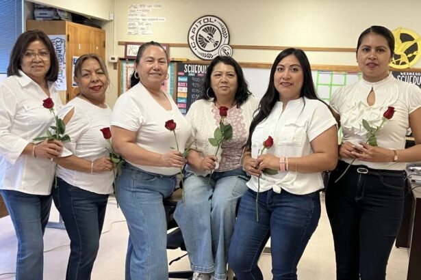 Clases de inglés, tutorías y un espacio para “CreSer” ofrece esta nueva organización de Tucson