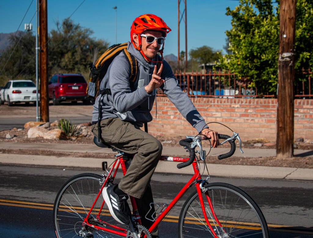 FUGA Tucson paseante