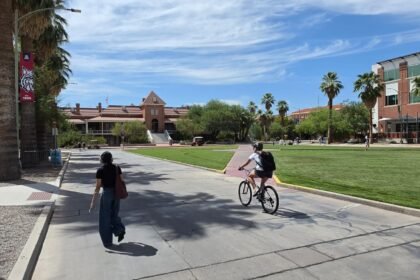 latinos en la Universidad de Arizona