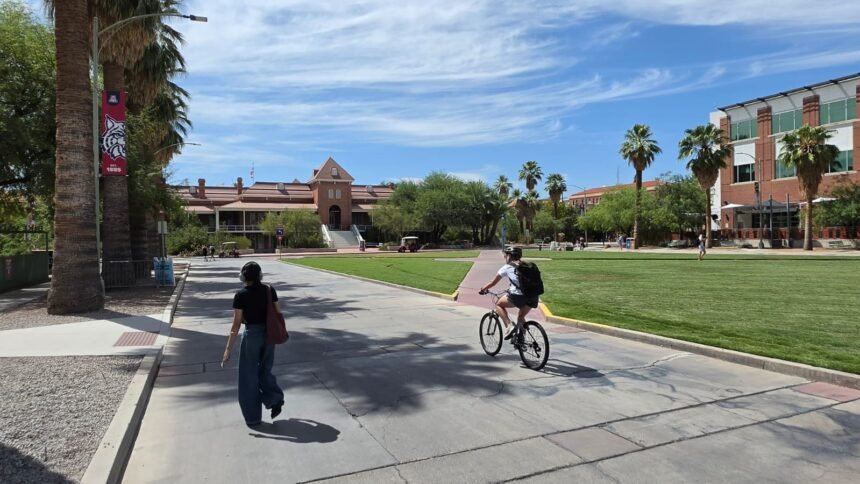 latinos en la Universidad de Arizona